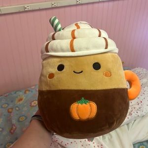 Has no damage and pretty good quality.